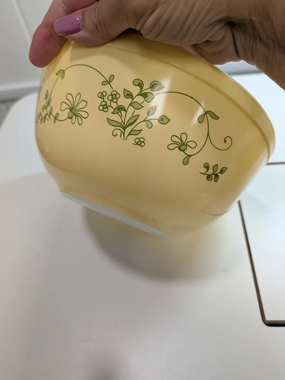 Pyrex yellow green